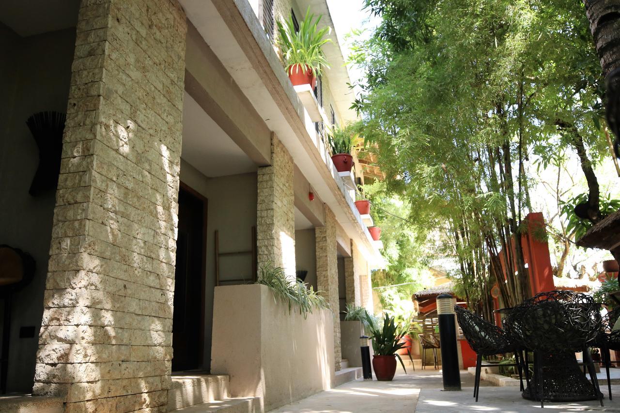 Bale Mi Hotel Balabag  Exterior photo